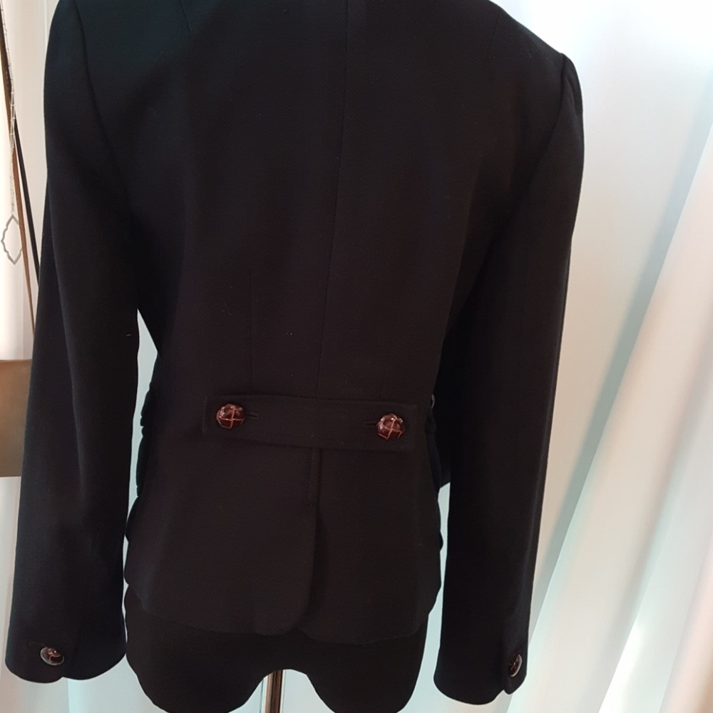 Banana Republic Navy Blazer, Size 4 Great Condition - Picture 7 of 8